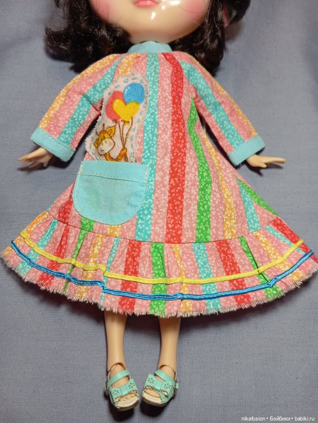 Платье и шапочка на куклу Блайз и похожих (фото 4)