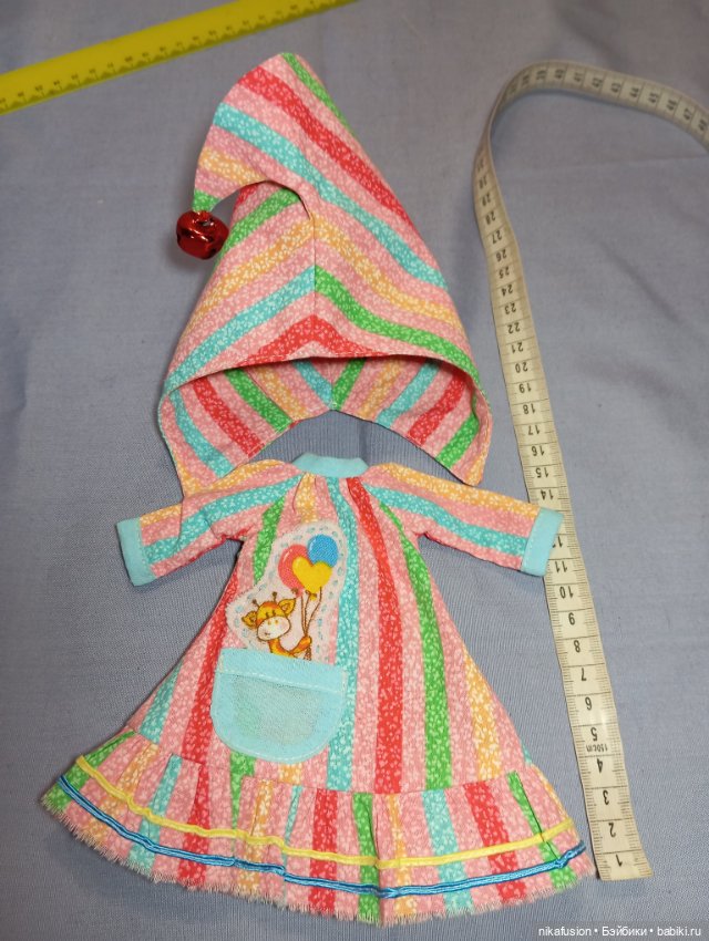 Платье и шапочка на куклу Блайз и похожих (фото 7)