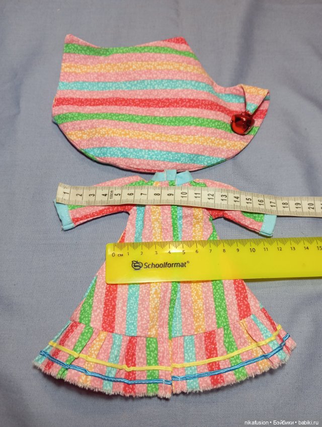 Платье и шапочка на куклу Блайз и похожих (фото 8)