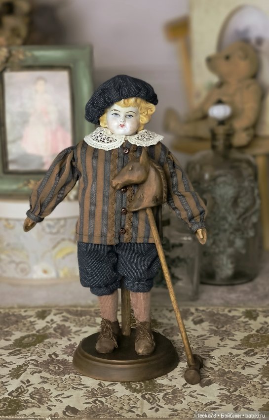 Кукла из дерева с антикварной фарфоровой головкой Лёвушка (фото 8)