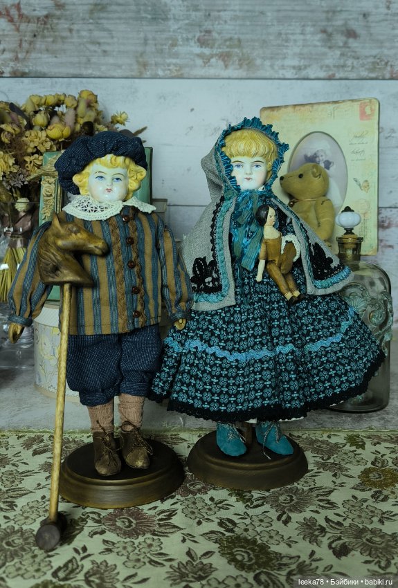 Лизонька — авторская деревянная кукла в историческом костюме (фото 8)
