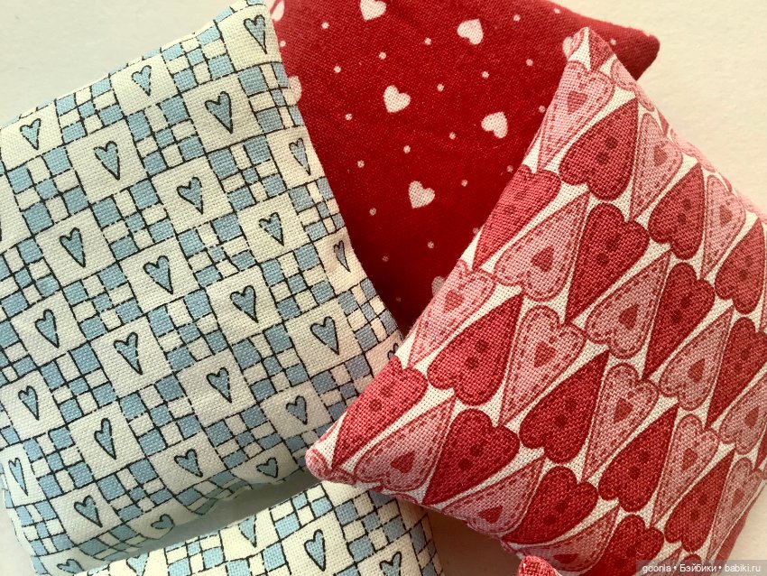 Сердечные подушки к дню влюбленных (фото 8)