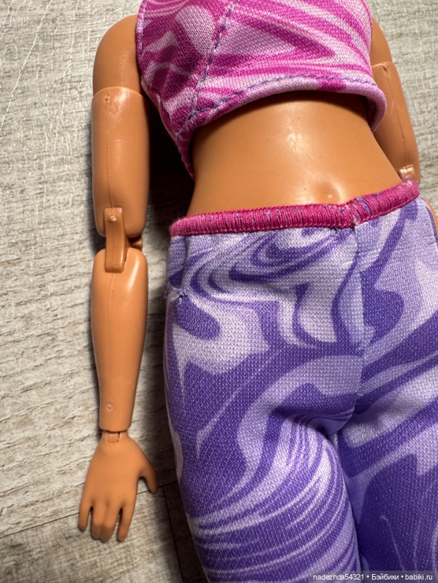 Тело в аутфите Барби йоги "Безграничные движения" пышки 2024 год (2) (фото 4)