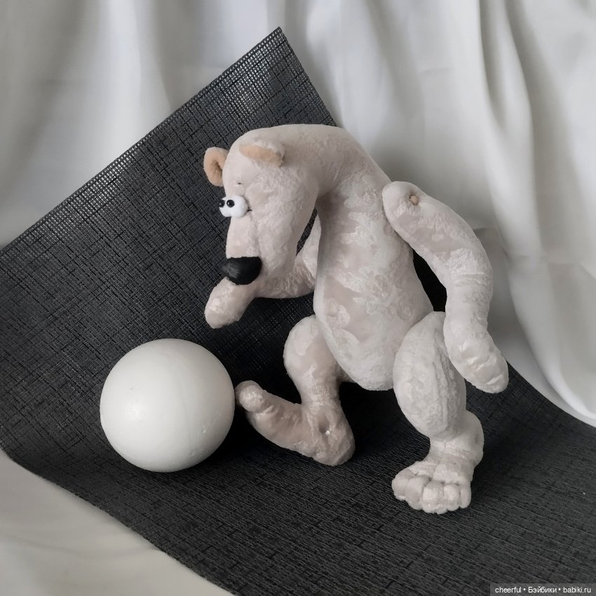 Интерьерная игрушка. Белый медведь - Афанасий
