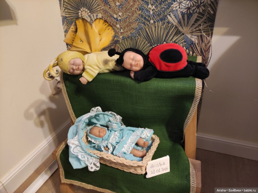 Лот кукол Anne Geddes и сплюшка в кроватке