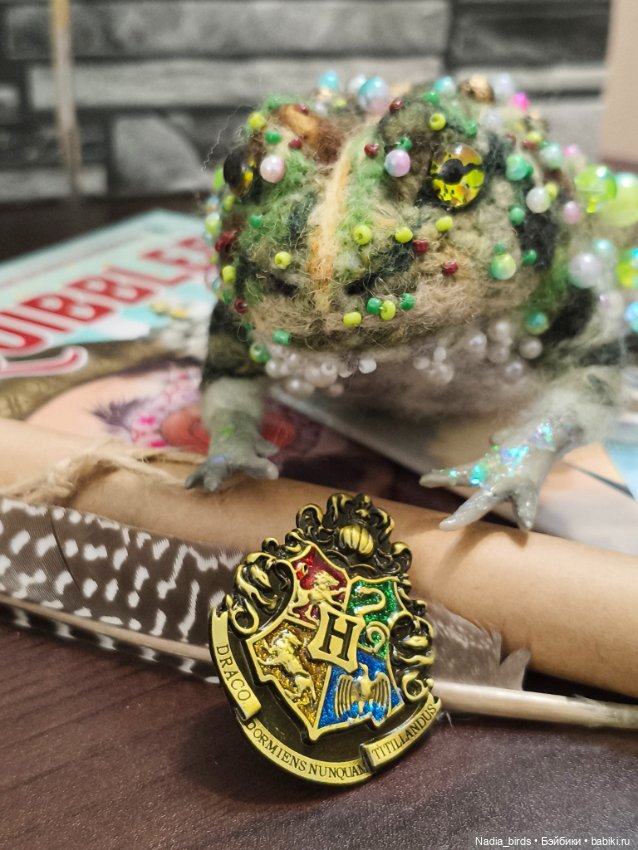 Жаба Тревор — Авторские игрушки (фото 3)