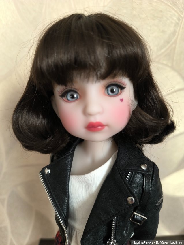 Продам парик, размер 8 - 9, цвет sm7 для кукол Ruby Red и др (фото 3)