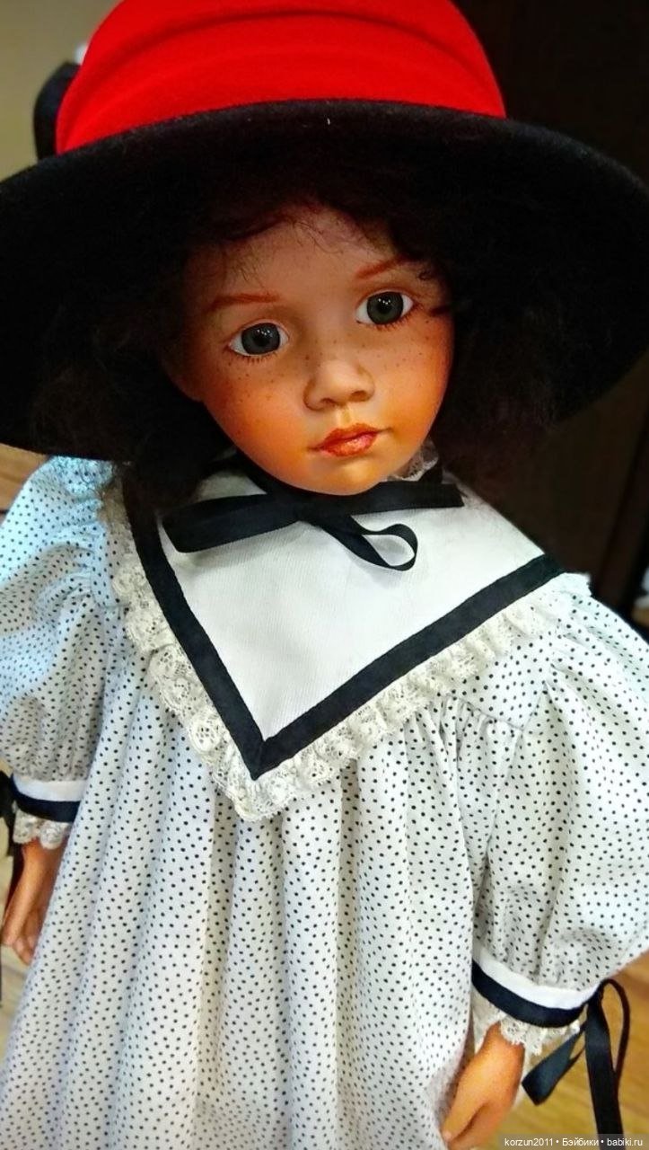 Элис Гласгольд фарфоровая коллекционная кукла уникат (фото 2)