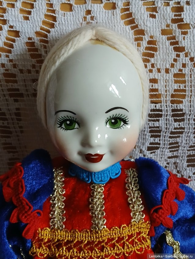Кукла в русском костюме — Фарфоровые куклы (фото 2)