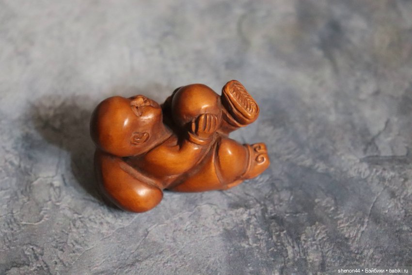 Нэцкэ "Малыш с мячиком". Винтаж (фото 3)