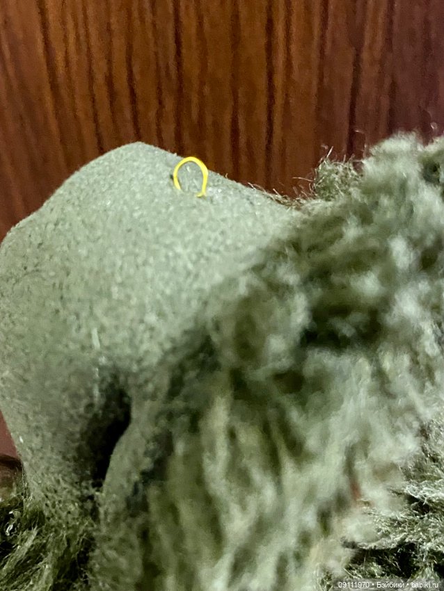 Ёлочная игрушка малыш в шубке (фото 4)