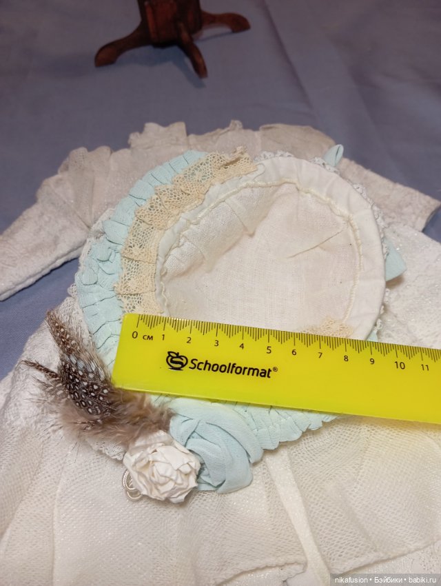 Платье и шляпка на антикварную куклу (фото 7)