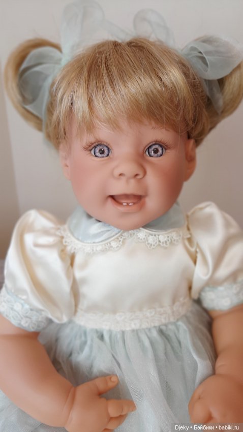 Spring smails Lee Middleton