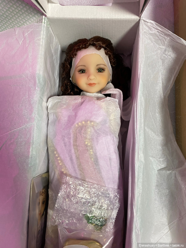 Руби Ред принцесса Зора 37 см (фото 5)