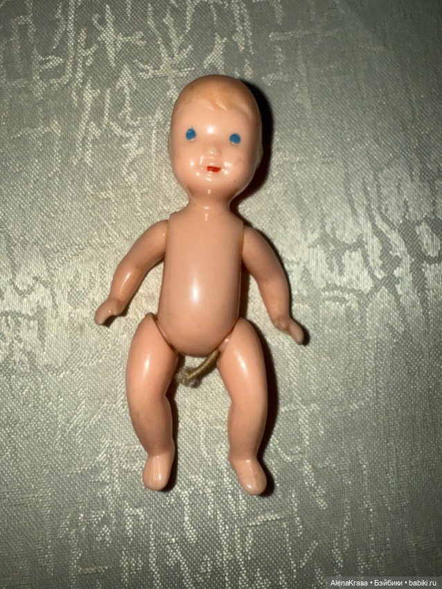 Редкий пупсик из колкого пластика