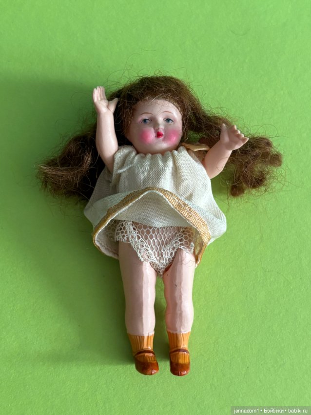 Целлулоидная куколка Minerva с розовыми щечками, высота 9 см (фото 4)