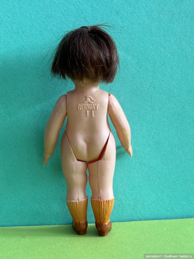 Очаровательная целлулоидная куколка Minerva, высота 11 см (фото 4)