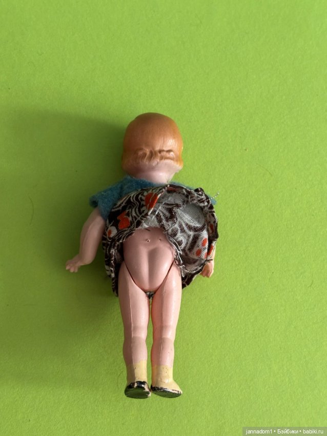 Целлулоидная куколка Minerva в синей жилеточке, высота 9,5 см (фото 7)