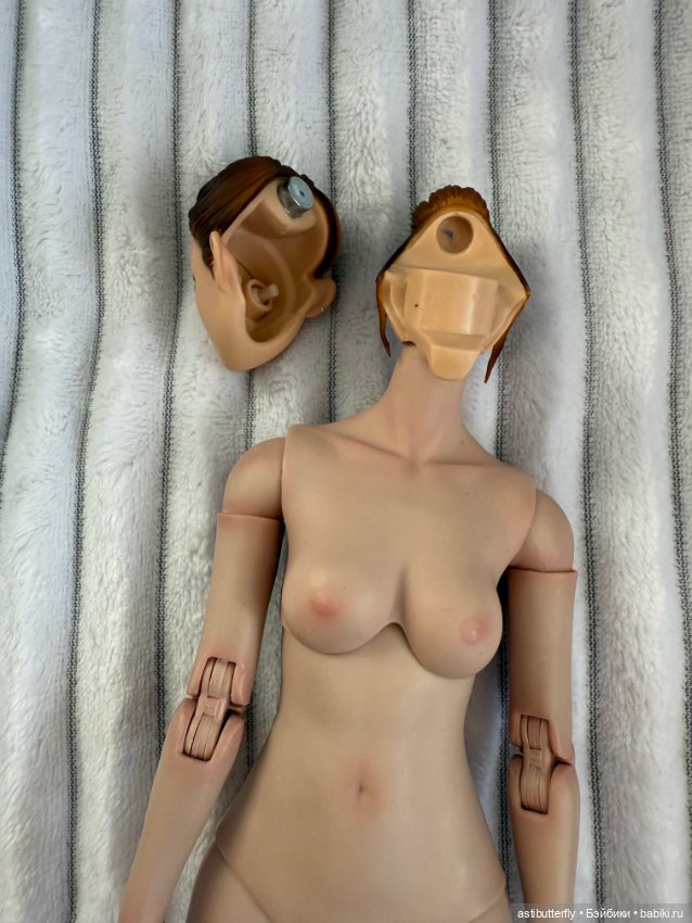 City Girl на теле Worldbox (фото 3)