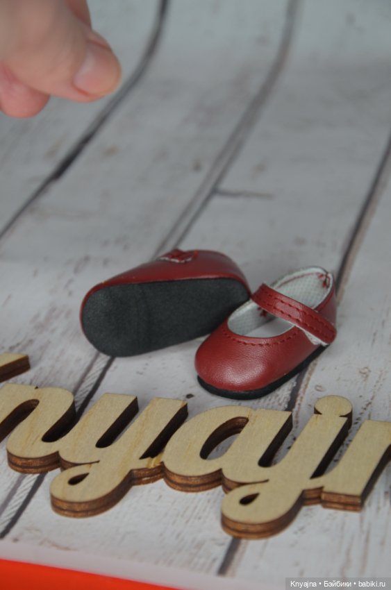 Новый туфли Эммы Паола Рейна, нюанс (фото 4)