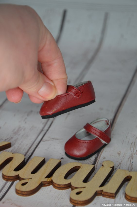 Новый туфли Эммы Паола Рейна, нюанс (фото 2)