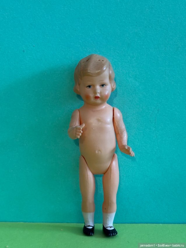 Целлулоидная куколка Minerva в голубом платье, высота 11,5 см (фото 6)