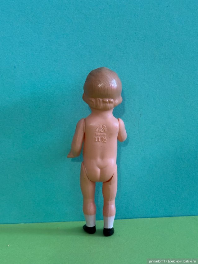 Целлулоидная куколка Minerva в голубом платье, высота 11,5 см (фото 8)