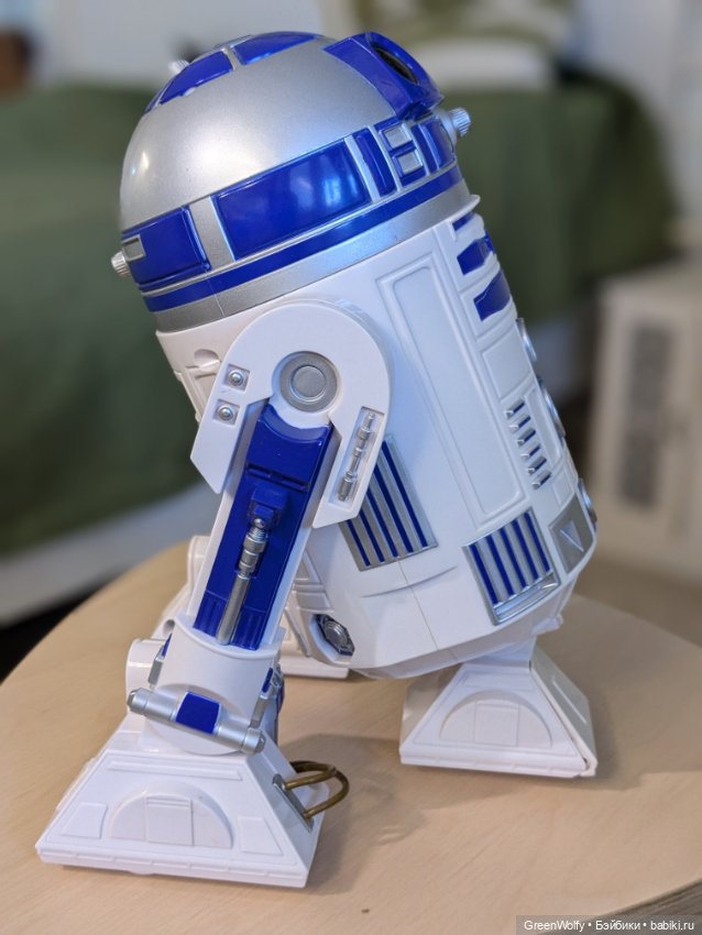 Дроид из Звездных войн R2D2 (фото 2)