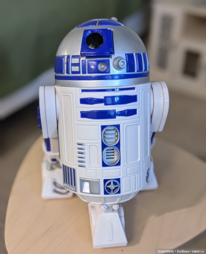 Дроид из Звездных войн R2D2 (фото 3)