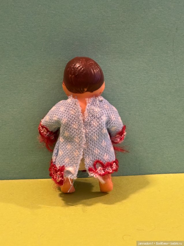 Резиновый пупсик Ari темненький, высота 6,5 см (фото 2)