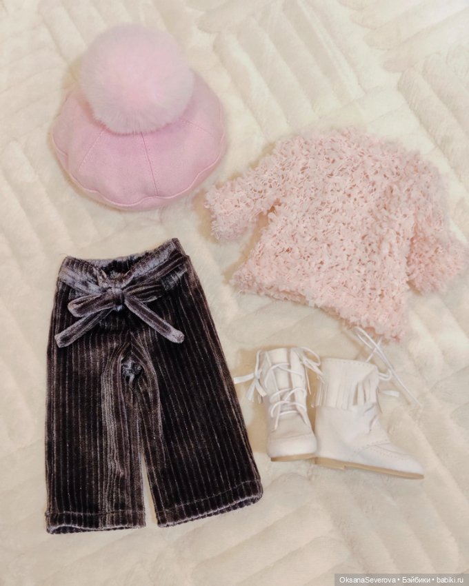 Фирменный аутфит Руби Ред/Ruby Red