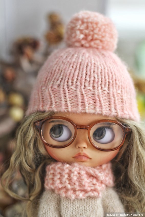 Набор вязаных шапок для Блайз и других кукол (фото 3)