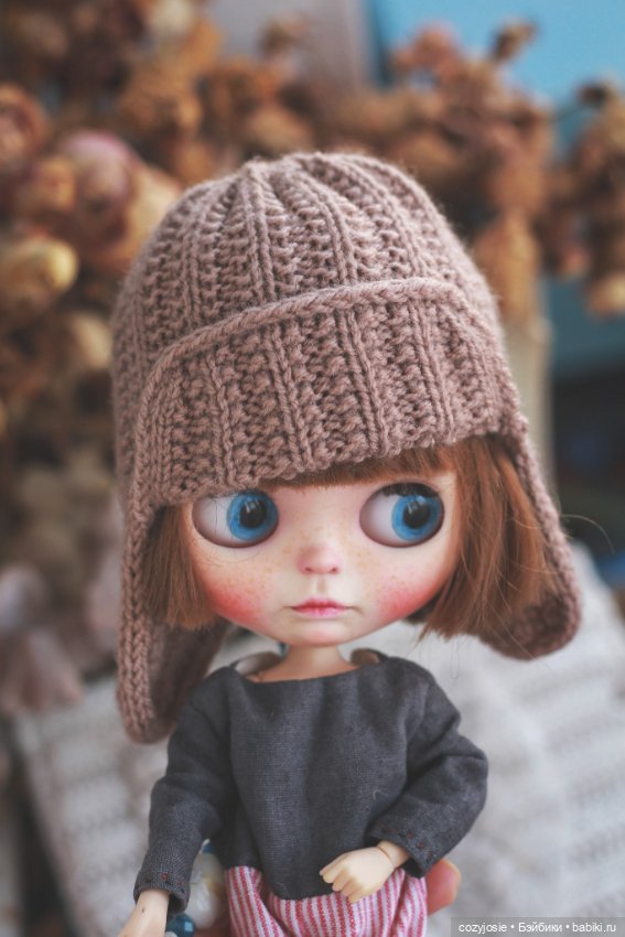 Набор вязаных шапок для Блайз и других кукол (фото 5)