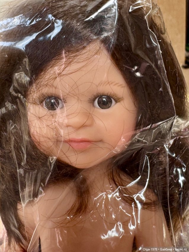 Клео Паола Рейна с серёжками 2018 год (фото 10)