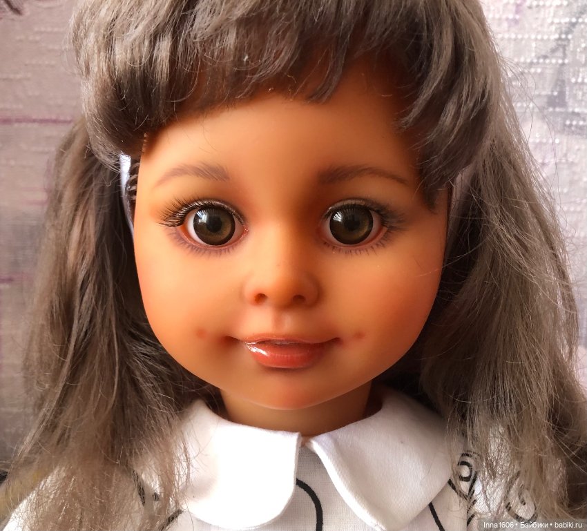 Продам или обменяю. Очень красивая куколка Spielzeug Rauenstein