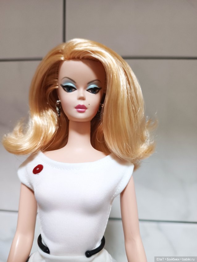 Barbie Silkstone fashion model Trench Setter