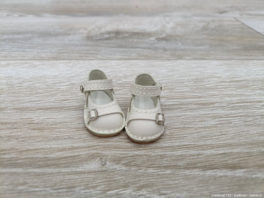 Туфельки для кукол Boneka (3,6x1,6 см.)