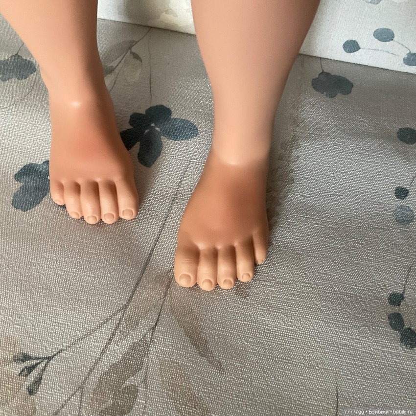 Маленькая принцесса и её обезьянка