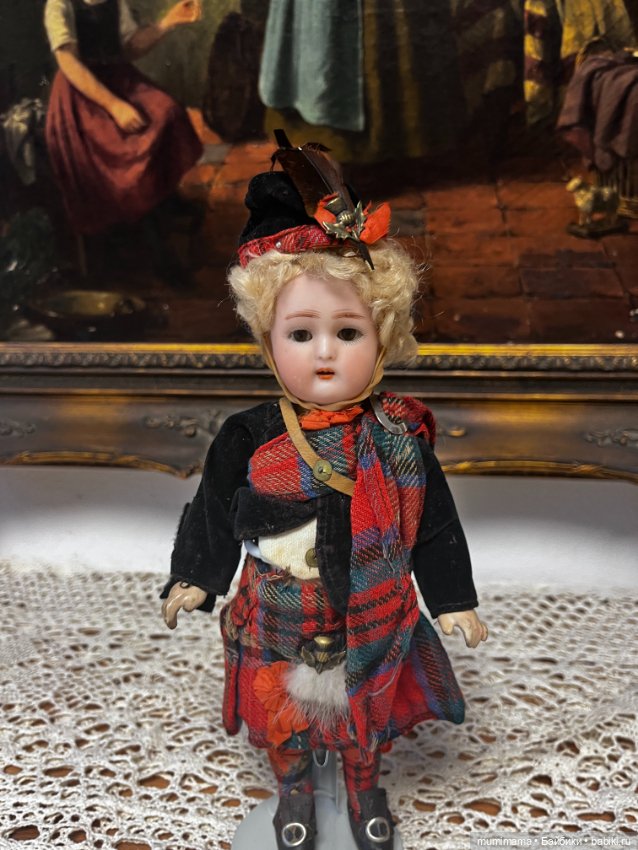 Миничка Kämmer Reinhardt в шотландском костюме рост 25 см