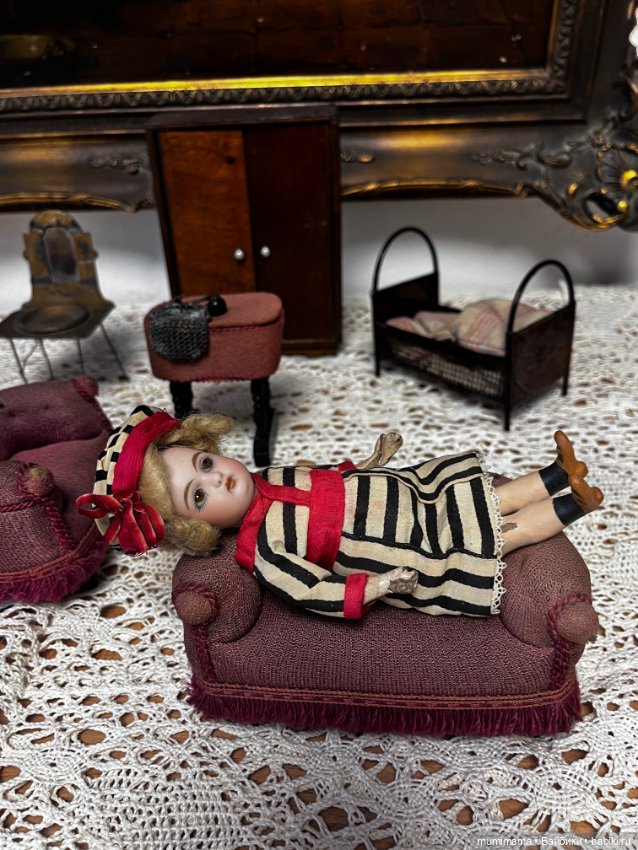 Милая миничка KR с набором мебели рост 17 см (фото 5)