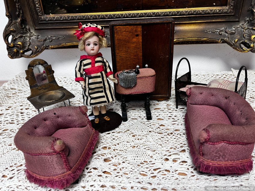 Милая миничка KR с набором мебели рост 17 см (фото 6)