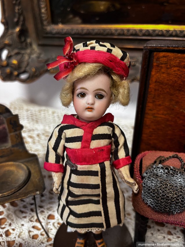 Милая миничка KR с набором мебели рост 17 см