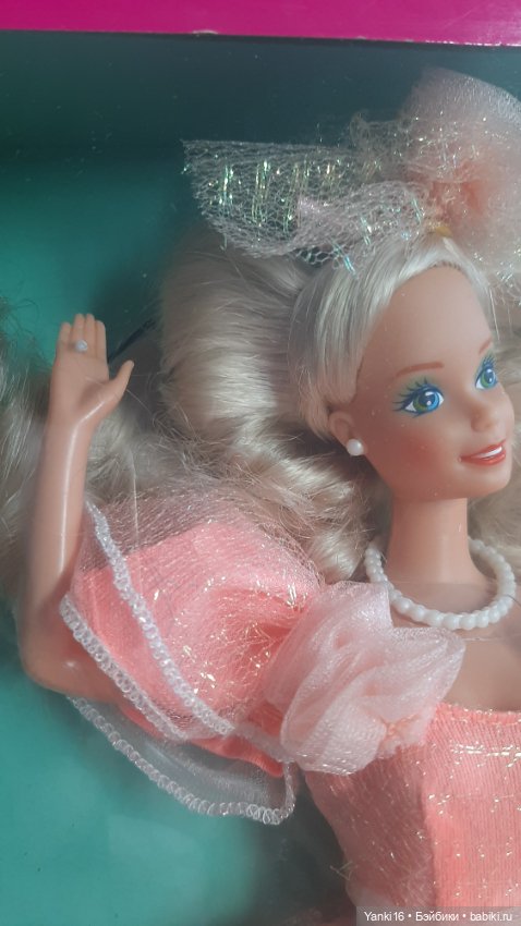 Barbie 1992 года — Винтажные куклы и игрушки детства (фото 2)