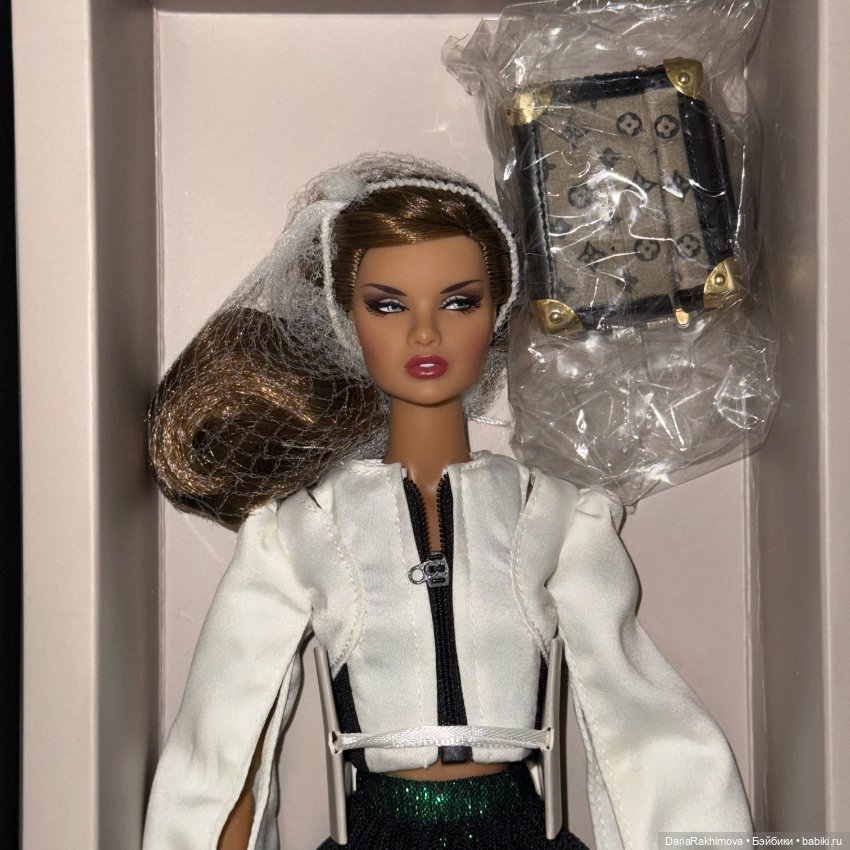 Erin Salston Heiress — Фэшн