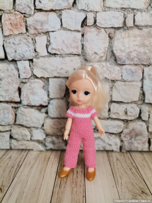 Новая "порция " вязаной одежды для маленькой куколки 11-12см (фото 5)