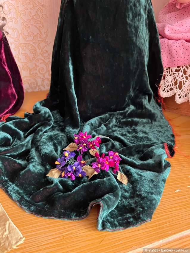 Кусок антикварного шелкового бархата , красивый темно-зеленый цвет (фото 5)