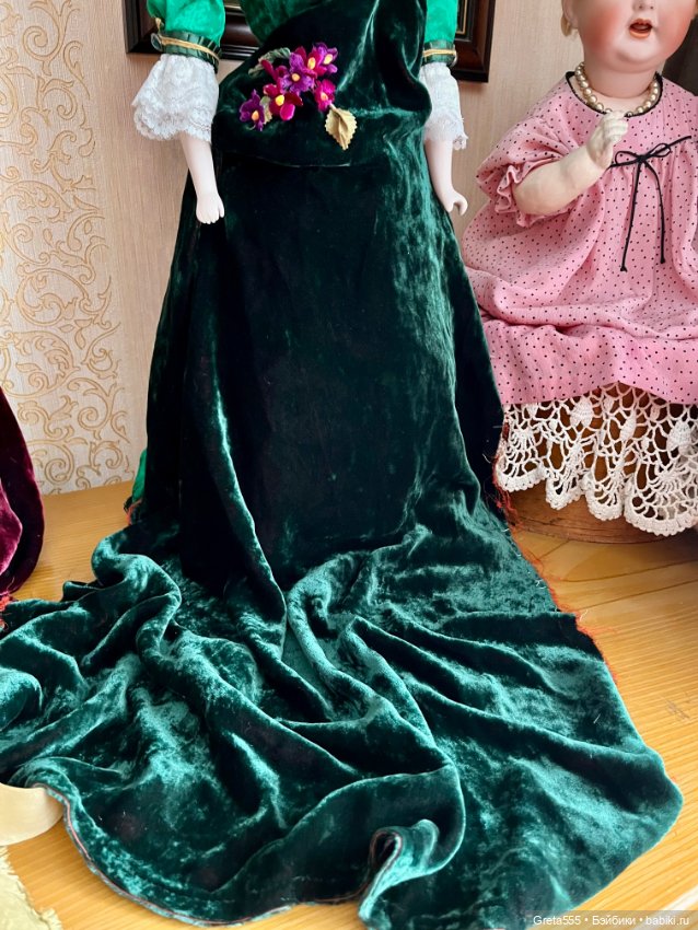 Кусок антикварного шелкового бархата , красивый темно-зеленый цвет (фото 2)