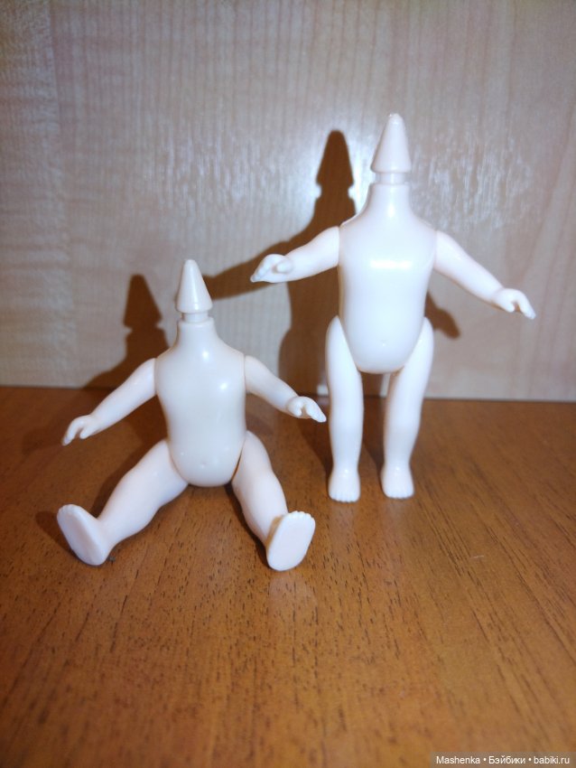 Лот пластиковых тел для маленьких кукол (фото 5)