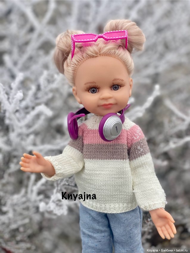 Джемпер , наушники и очки Паола Рейна (фото 4)