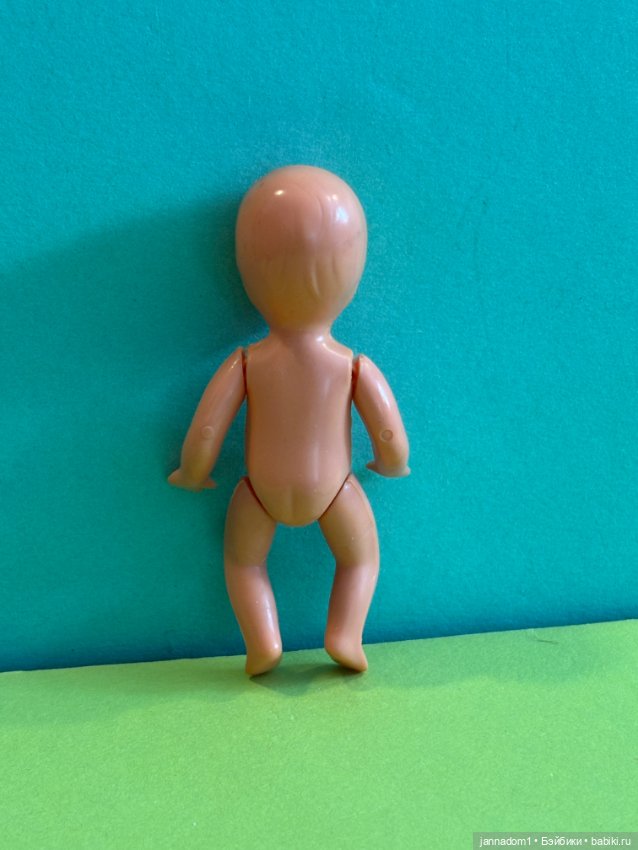 Чешский пупсик из колкого пластика, высота 8,5 см (фото 3)